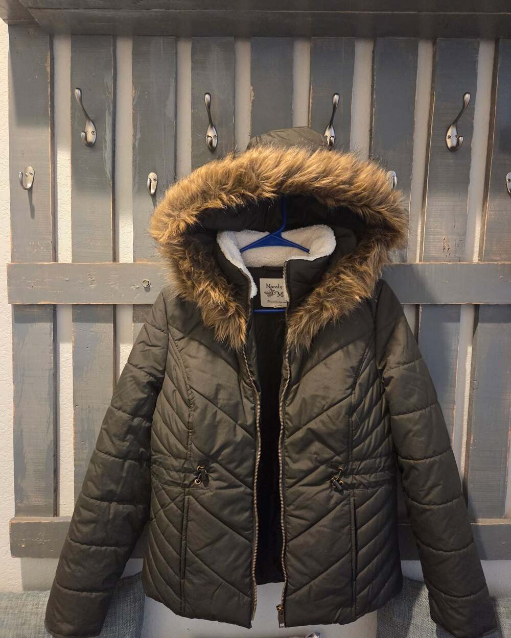 Maralyn & Me Womens Hooded Puffer Coat with Faux Fur Trim and Sherpa Lining